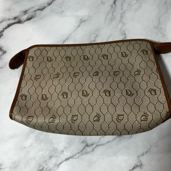 GUC Dior PVC Honeycomb Clutch Bag - Picture 2 of 8